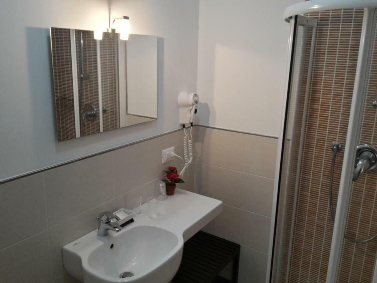 B&B Ai Tre Archi Spotorno Ngoại thất bức ảnh